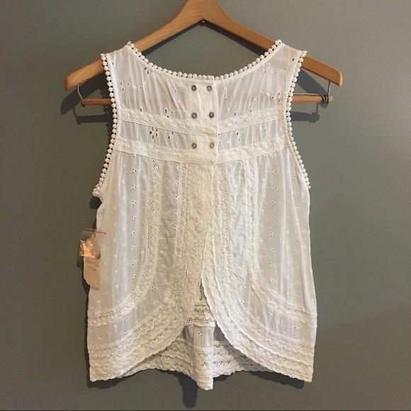 NWT Altar'd State Whit Embroidered Open-Back Tank - Picture 3 of 8